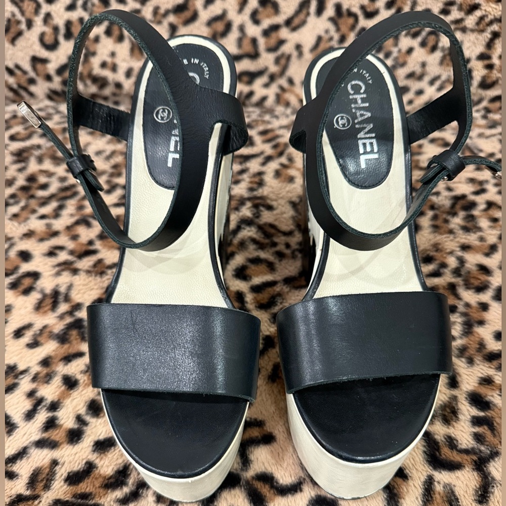 CHANEL Black and Cream Platform Sandals
